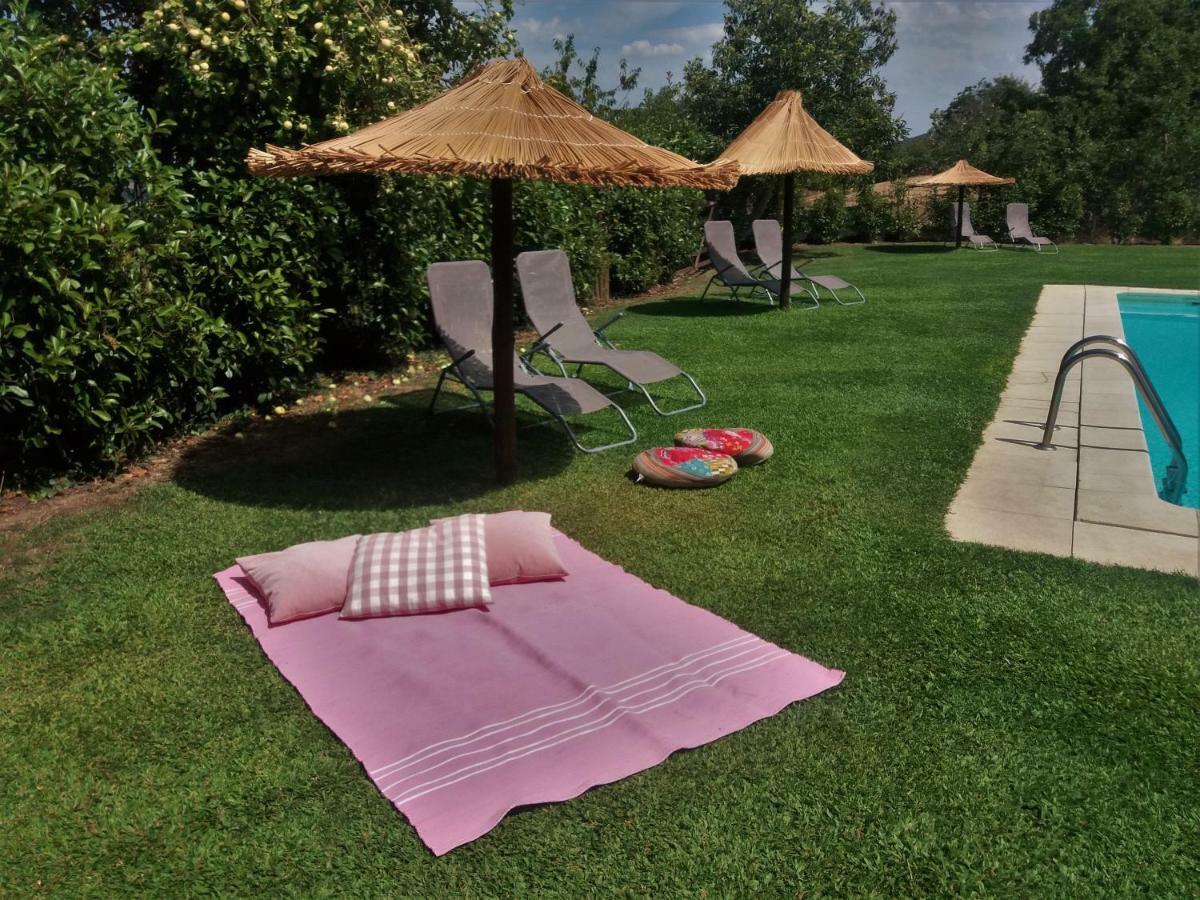 Отель Glamping Hills Santa Comba de Rossas Экстерьер фото